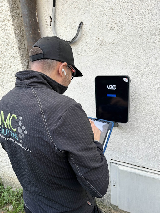 Installation borne électrique chez un particulier borne murale